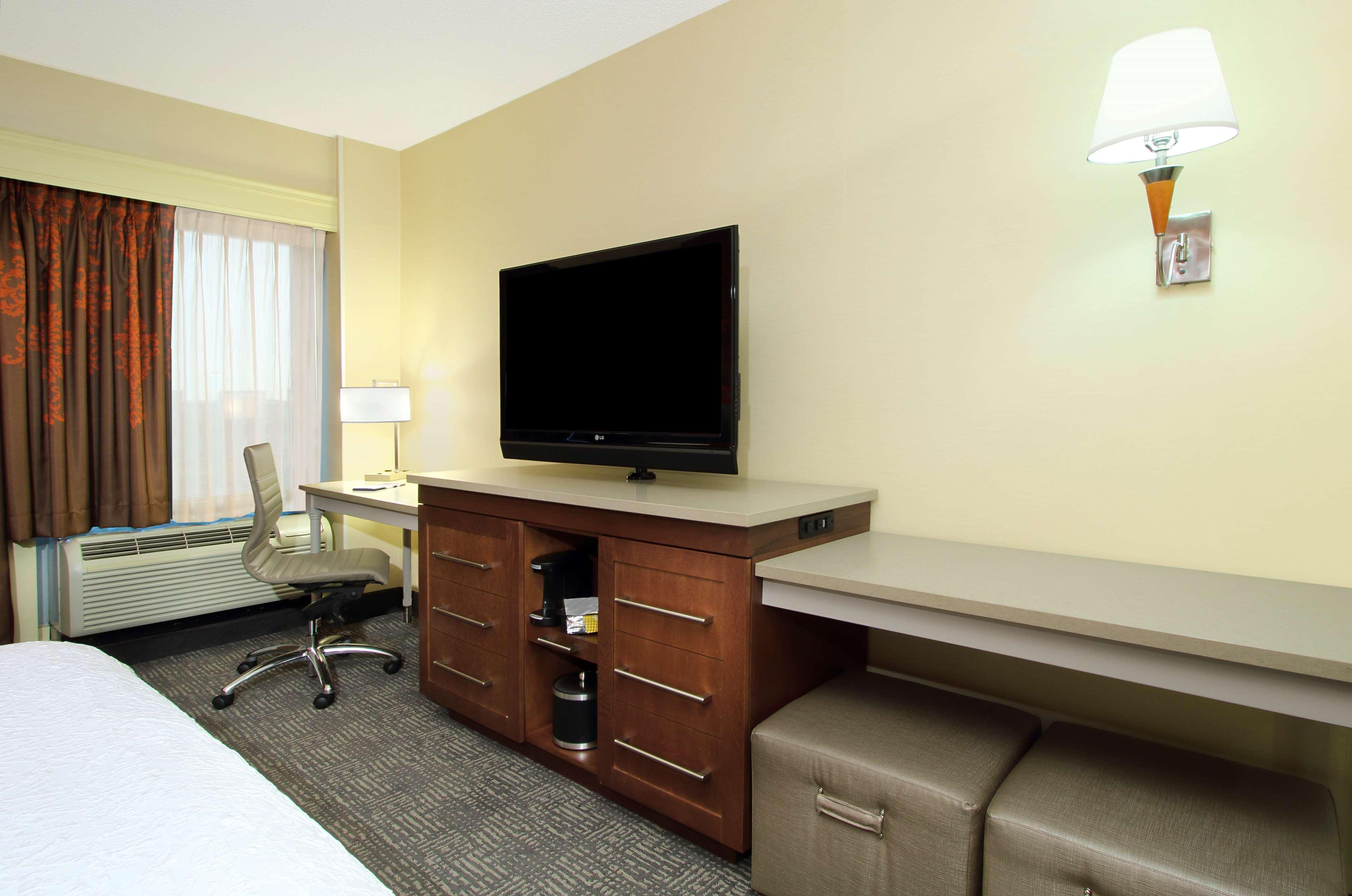Hampton Inn & Suites Columbus-Downtown, Ohio Εξωτερικό φωτογραφία