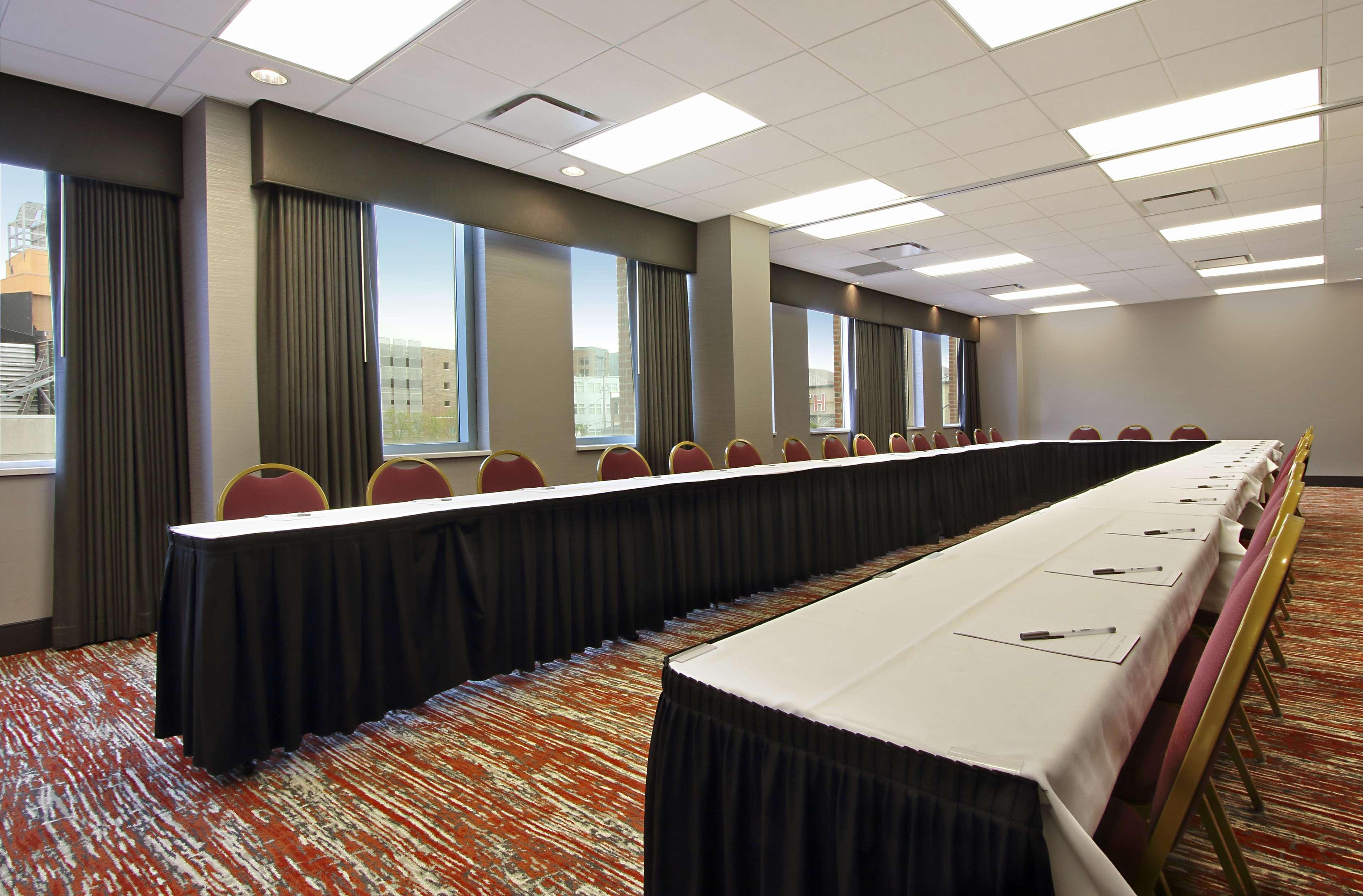 Hampton Inn & Suites Columbus-Downtown, Ohio Εξωτερικό φωτογραφία