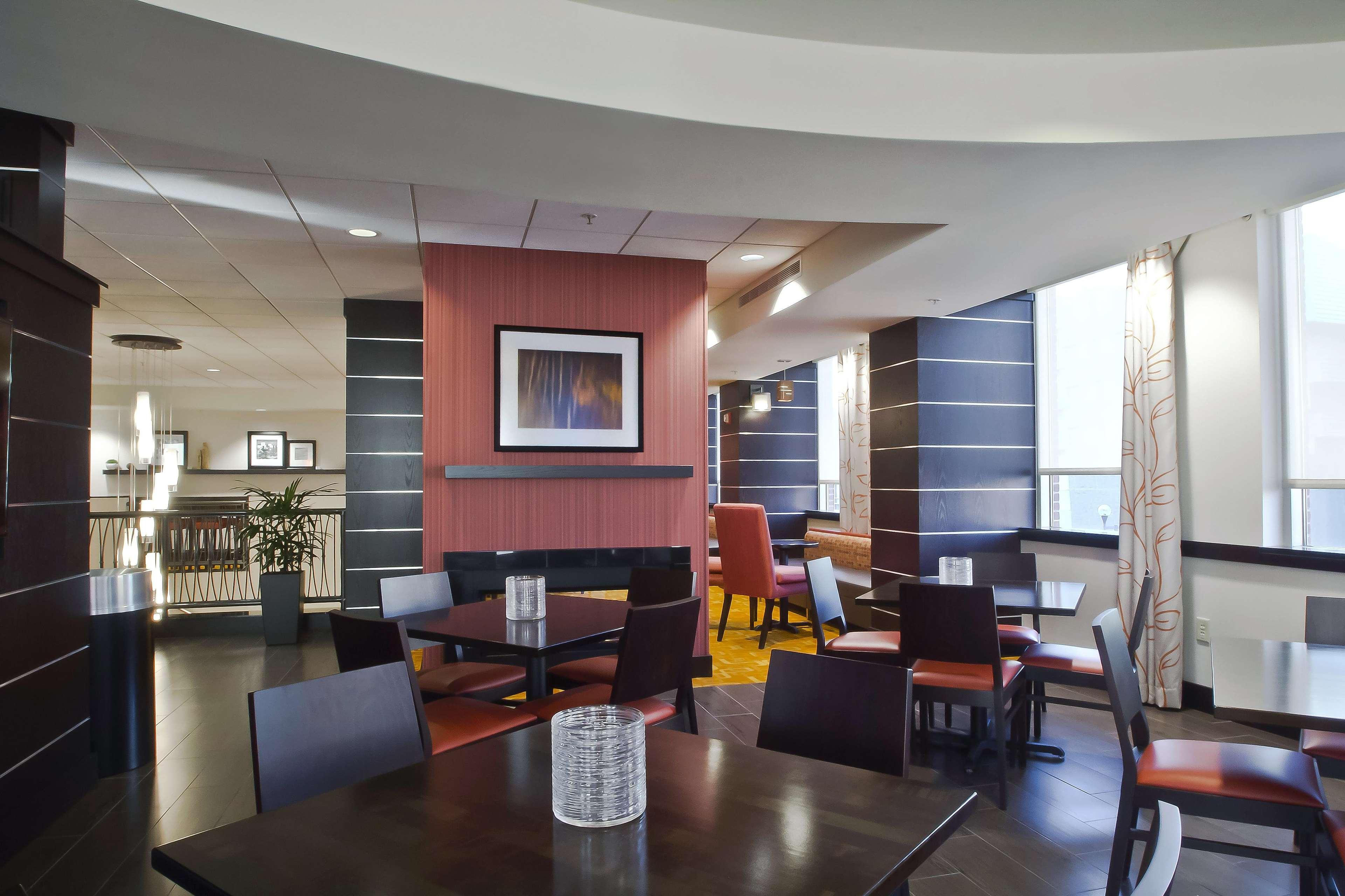 Hampton Inn & Suites Columbus-Downtown, Ohio Εξωτερικό φωτογραφία