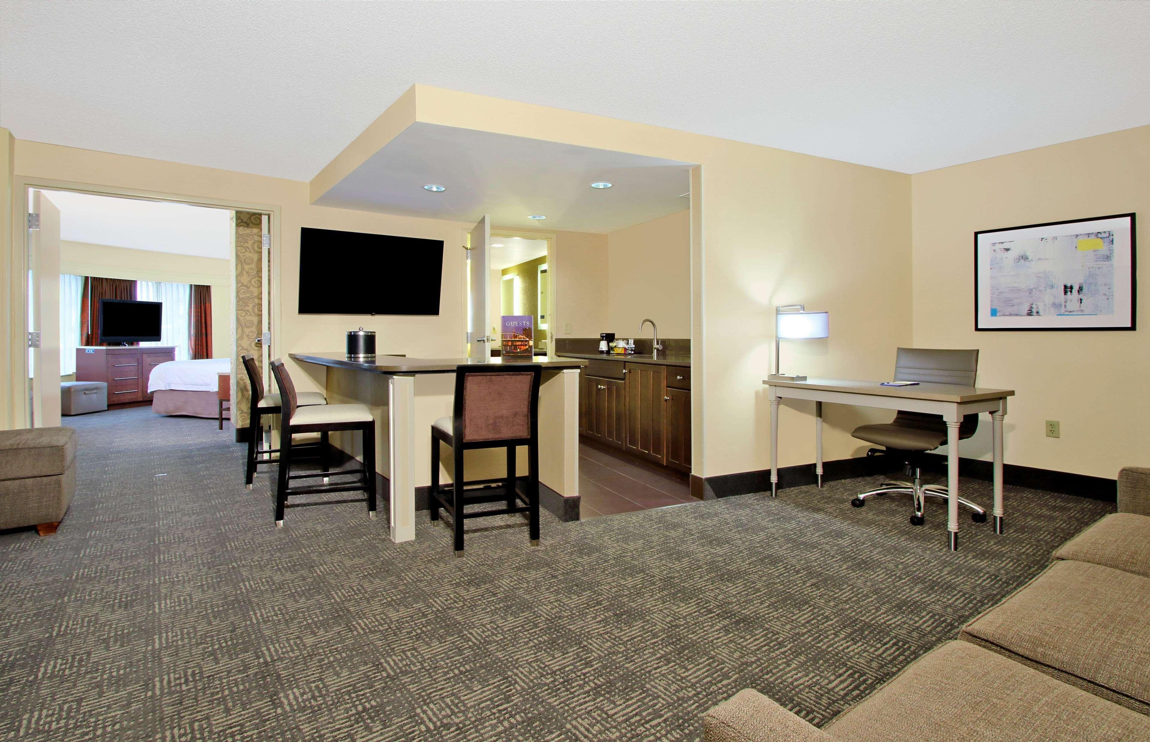 Hampton Inn & Suites Columbus-Downtown, Ohio Εξωτερικό φωτογραφία